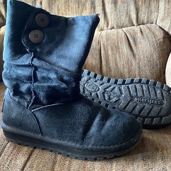 Size 7 Skechers black booties - Picture 3 of 3